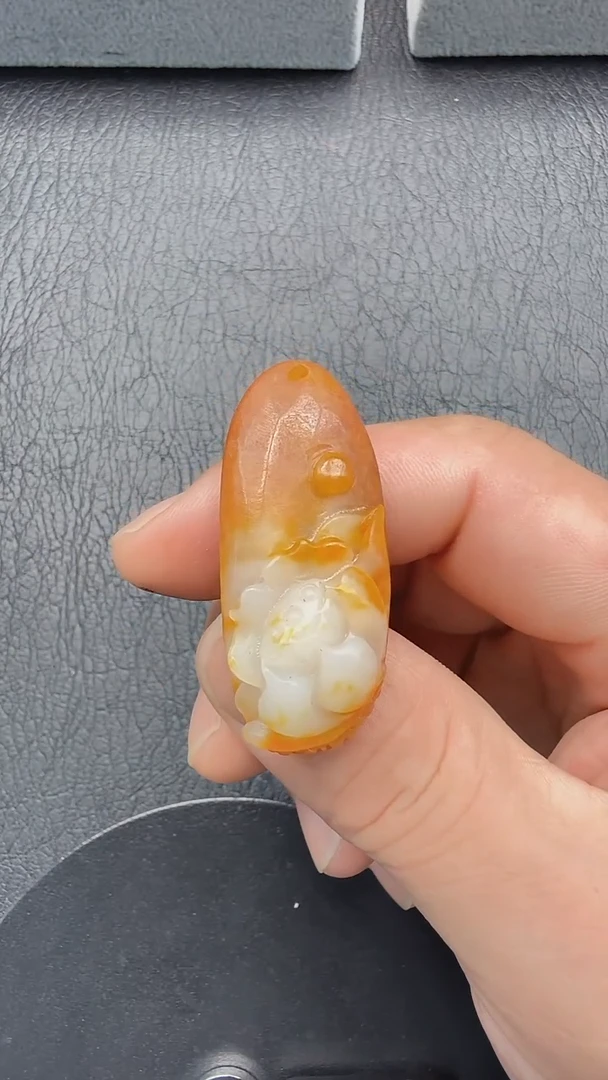 和田玉未镶嵌吊坠(不含链)8100花