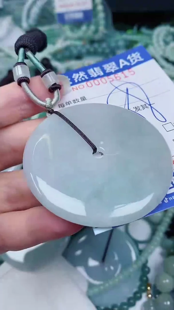 翡翠未镶嵌颈饰00005615