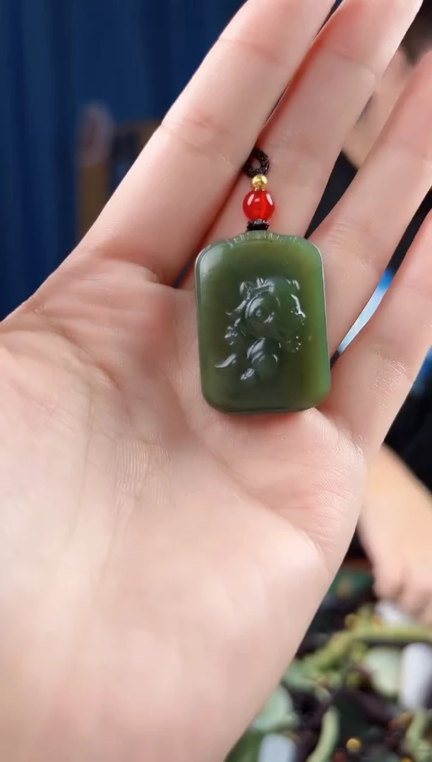 未镶嵌和田玉挂件拍一发一，