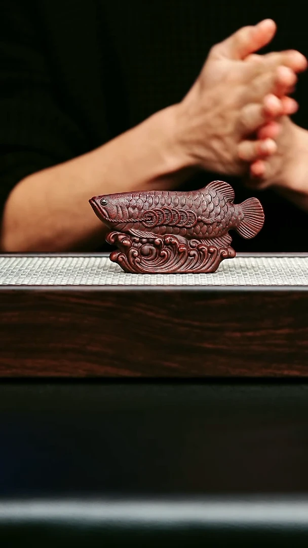 紫砂茶宠宜兴紫砂金龙鱼茶宠