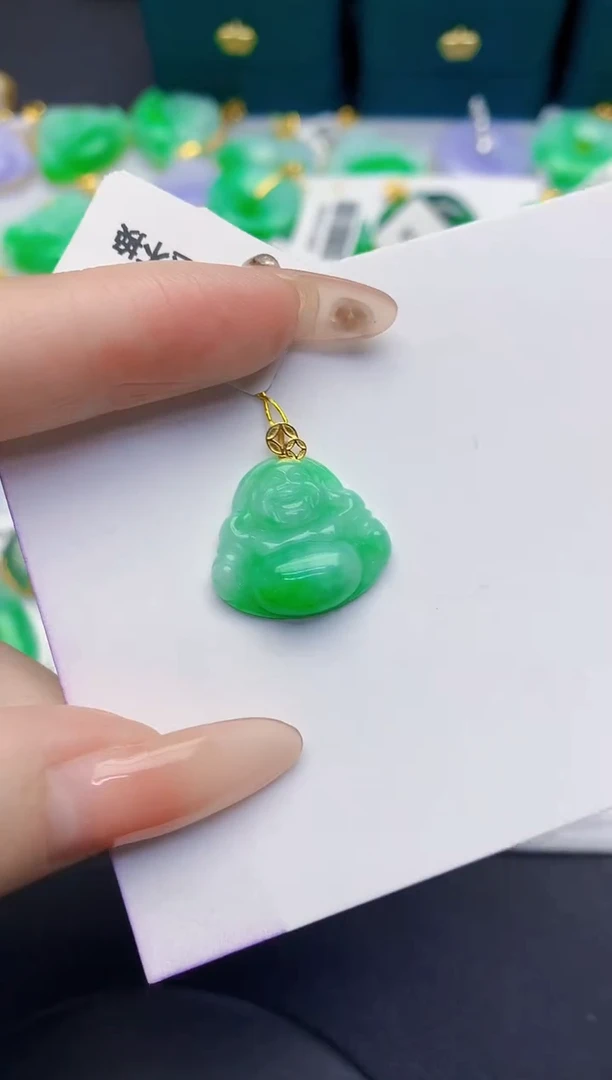 颈饰18K金镶嵌翡翠缅甸天然翡翠A货