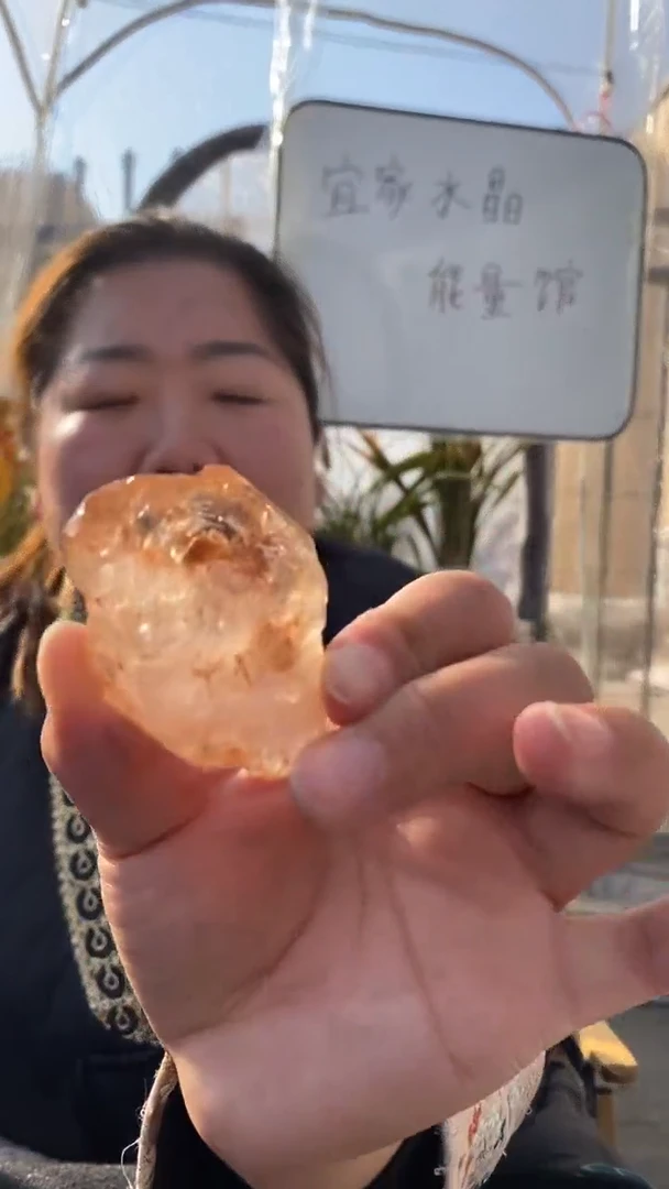 【闪购商品】水晶原石未镶嵌红泥骸骨DD816