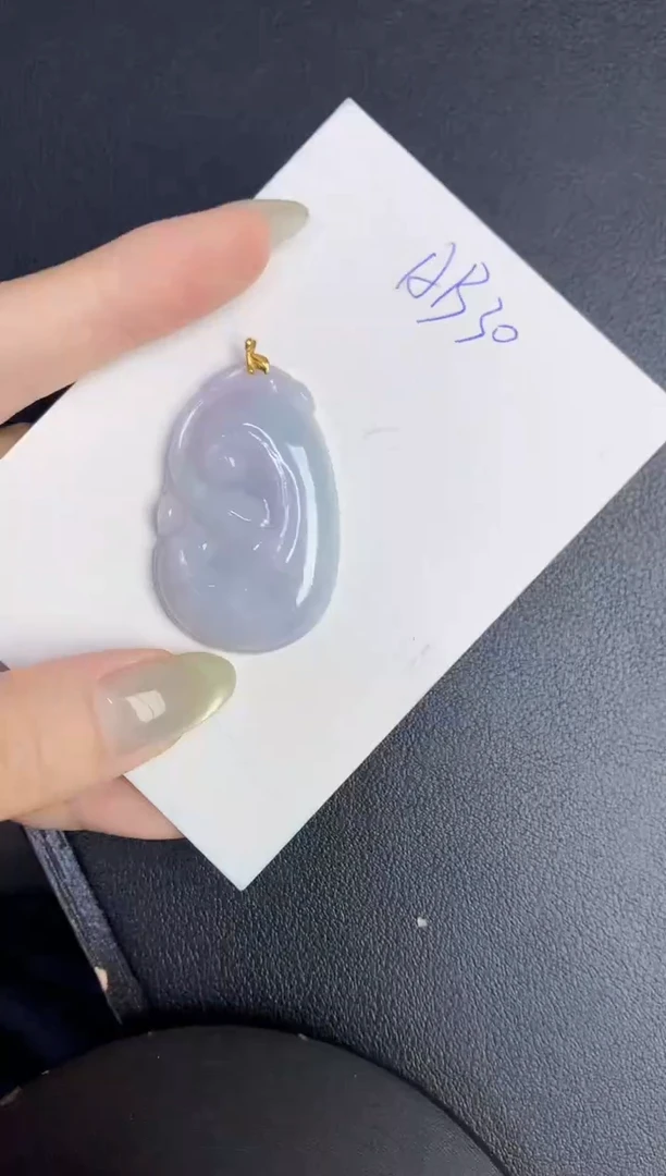 翡翠18K金镶嵌颈饰缅甸天然翡翠A货