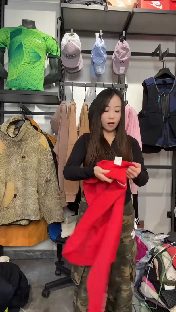 1324 编码 瑕疵款直播间过款为准 尺码   身高