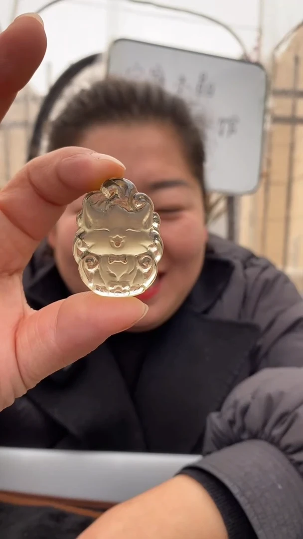 【闪购商品】黄晶吊坠未镶嵌黄水晶狐牌D50