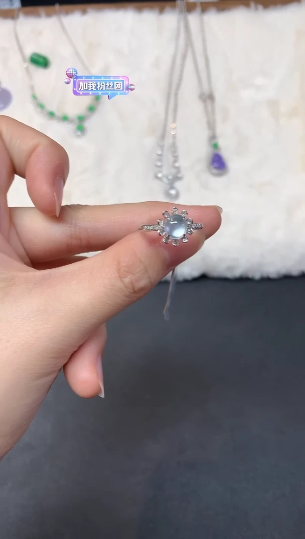 18K金镶嵌戒指翡翠W708|4980