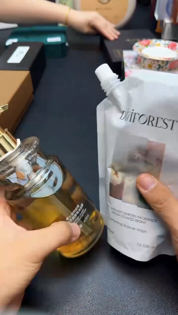 瓷片全新正品一件不留@@WE1975