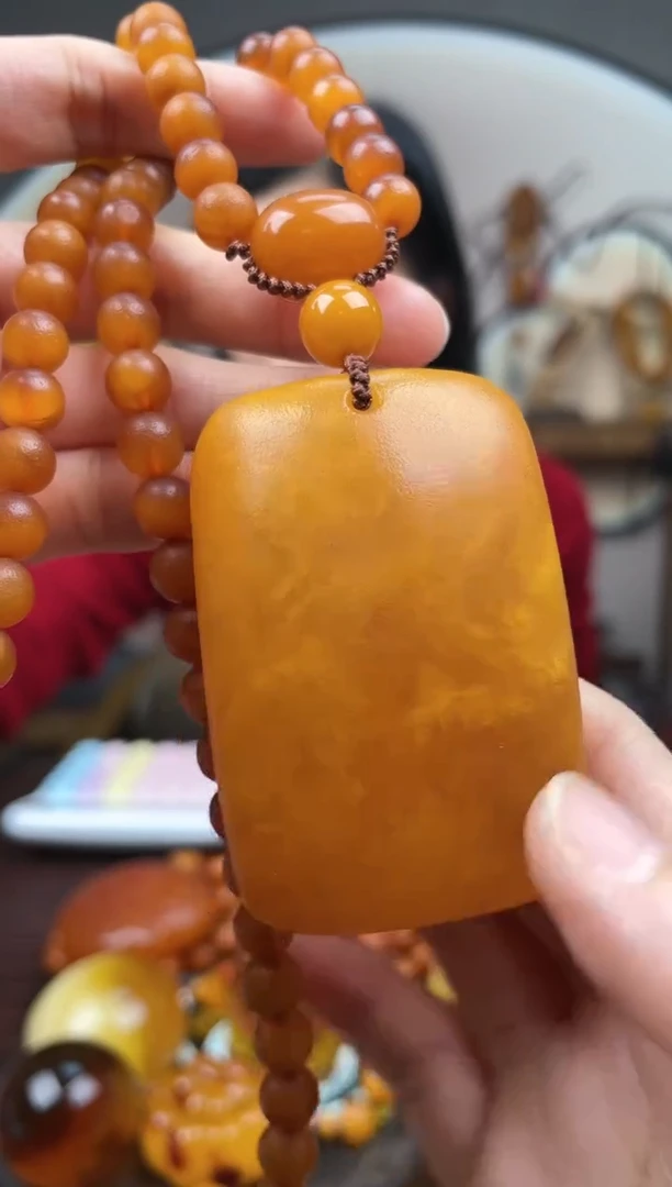 【闪购商品】琥珀裸石未镶嵌首饰 假1赔4 （多样性发货1件