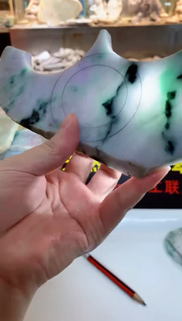 翡翠裸石0朱0翡翠珠宝366