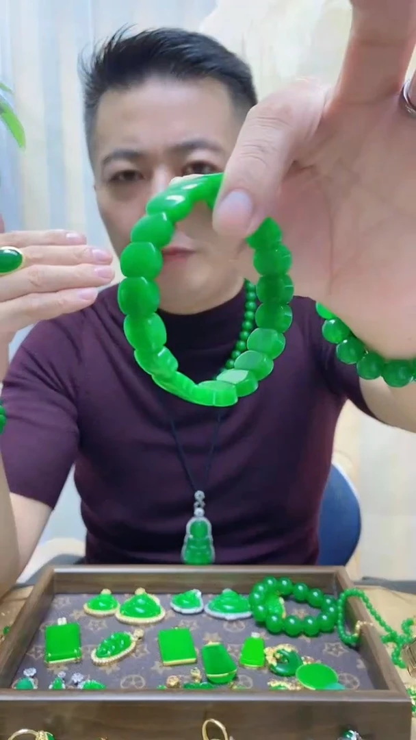 未镶嵌手链翡翠翡翠手链