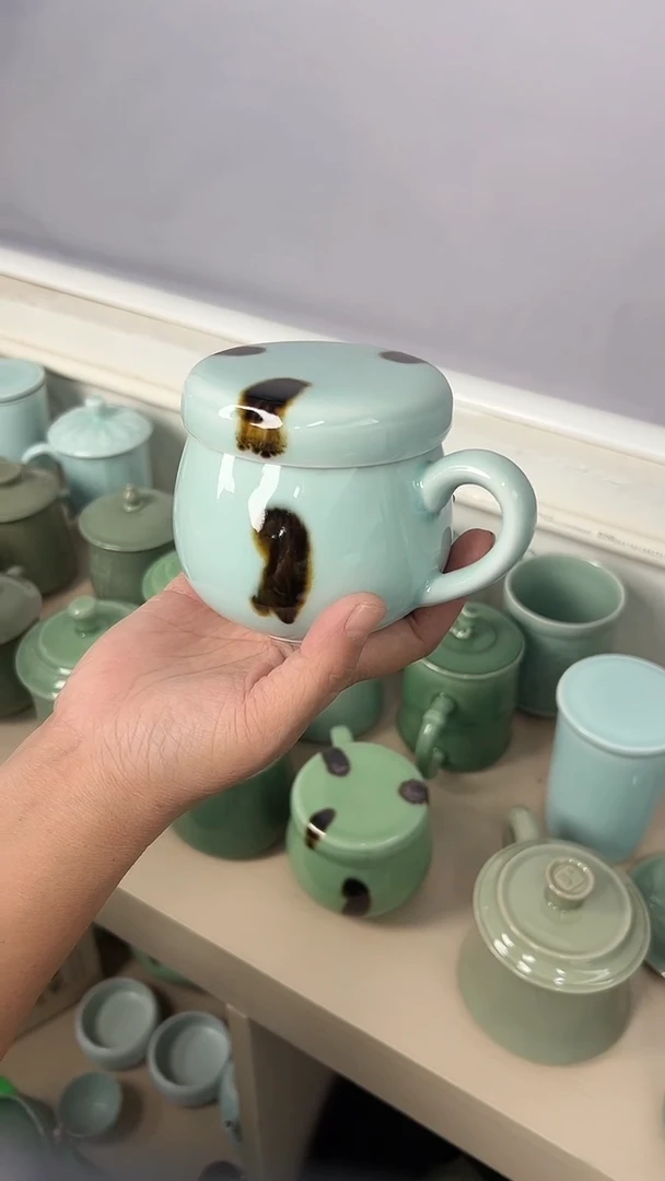 龙泉云间青瓷小米茶器