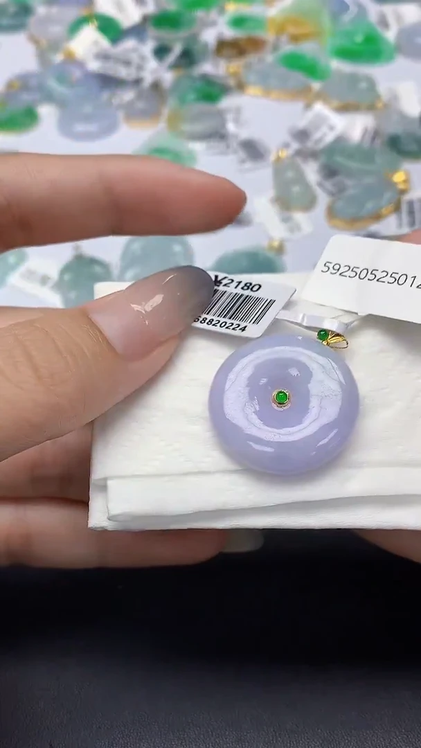 翡翠18K金镶嵌颈饰天然缅甸a货翡翠