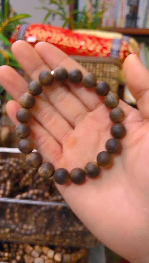 沉香手串用**?棋楠白露圆珠单圈