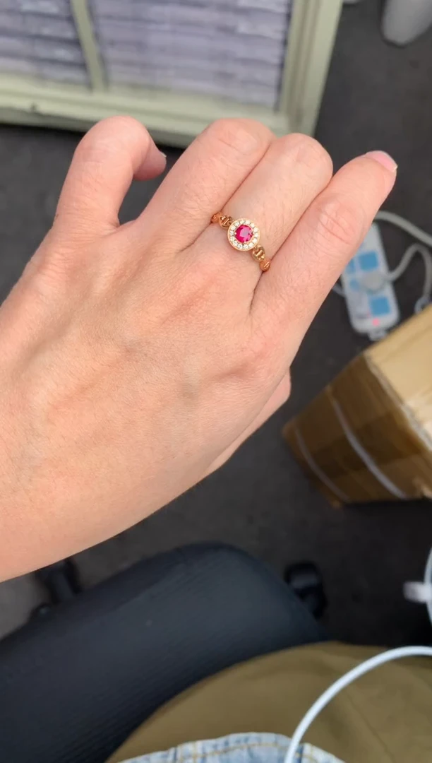 【闪购商品】红宝石戒指18K金镶嵌26分粉红宝戒指