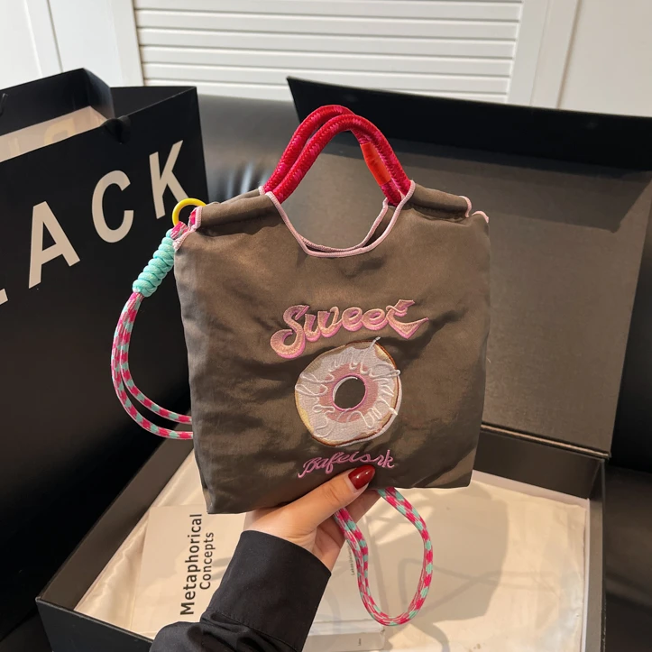 日系ins刺绣甜甜圈尼龙包包2025新款时尚迷你通勤包单肩斜挎小包