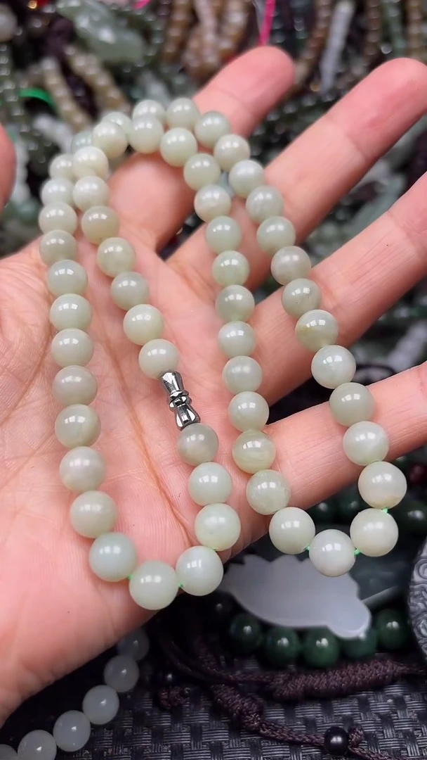 和田玉未镶嵌颈饰1