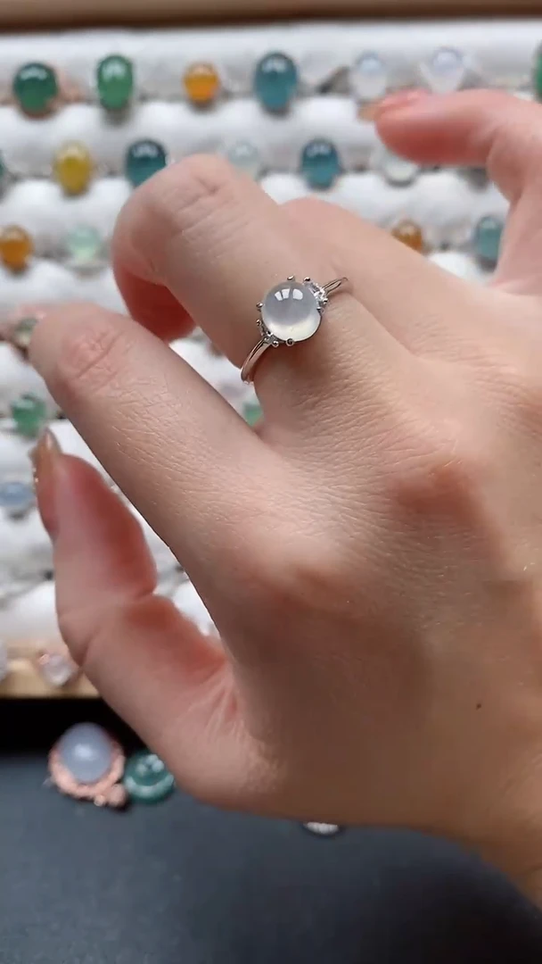 【闪购商品】翡翠戒指银S925镶嵌一物一证一礼盒