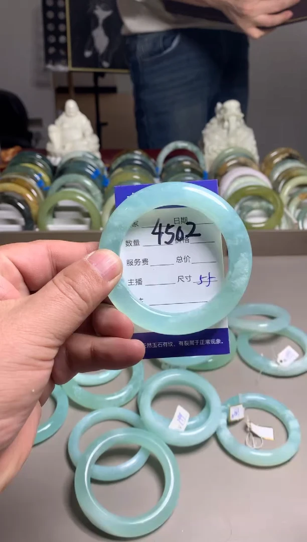 【闪购商品】蛇纹石玉手镯未镶嵌4502