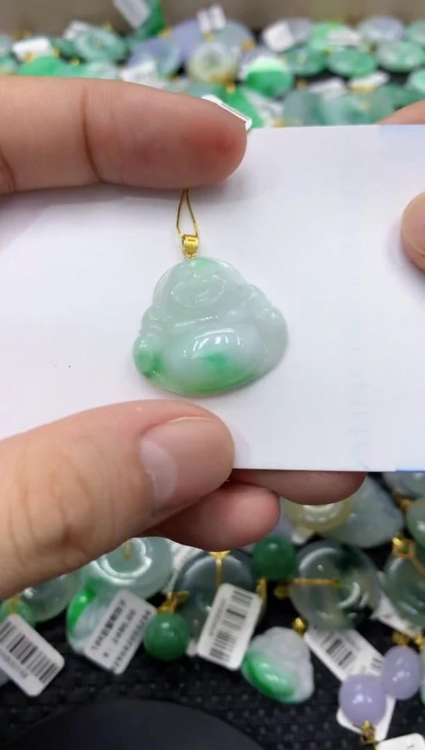 颈饰18K金镶嵌翡翠天然缅甸翡翠A货