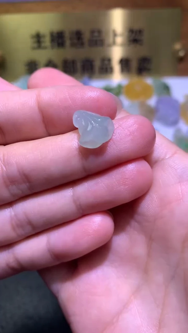 未镶嵌定制翡翠毛货