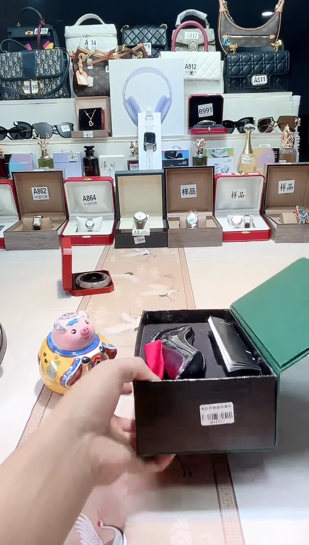 瓷片瓷器 库房到期 全部地板价@@1