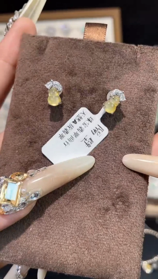 银S925镶嵌翡翠耳饰耳钉