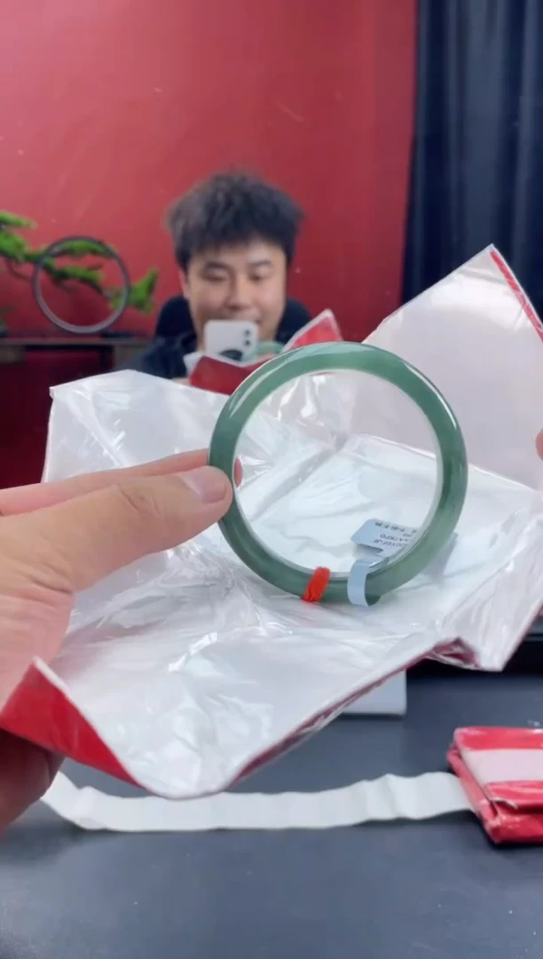 未镶嵌手镯翡翠10