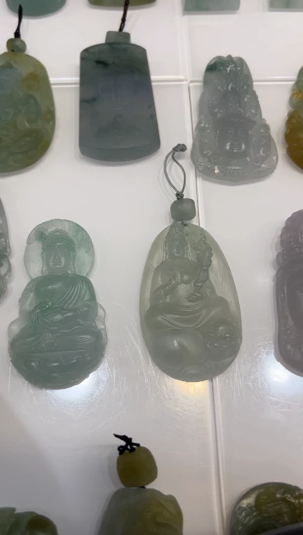 未镶嵌定制翡翠文殊