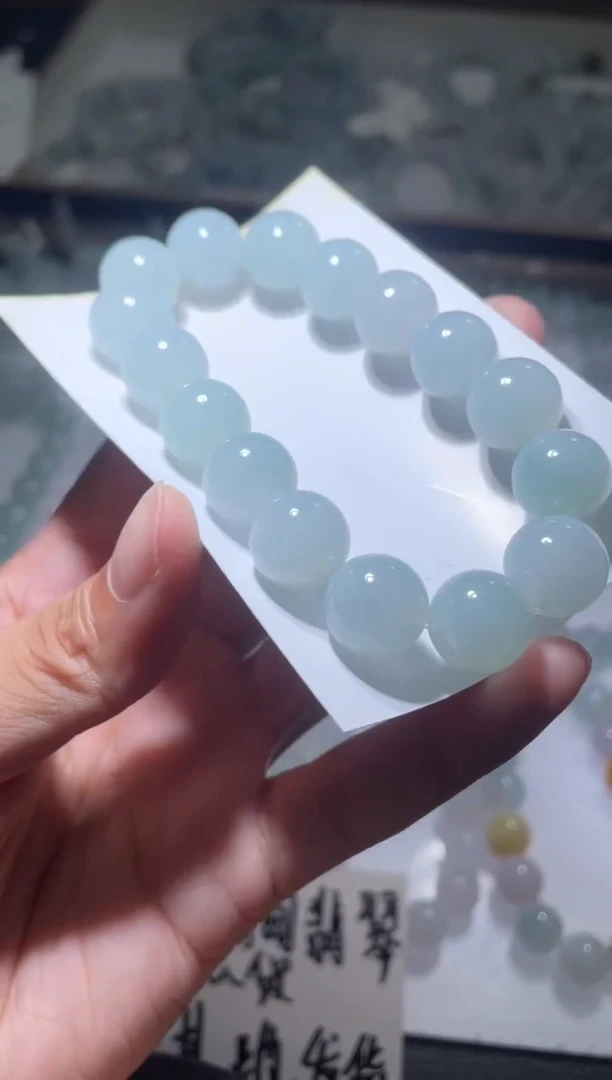 定制翡翠未镶嵌翡翠多样性发货