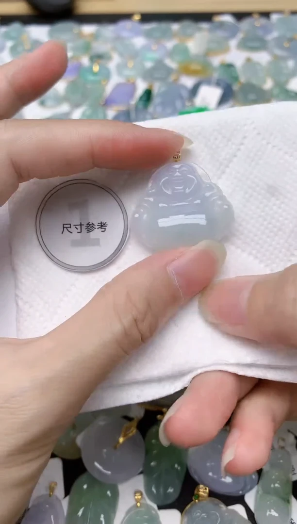翡翠18K金镶嵌颈饰天然A货翡翠