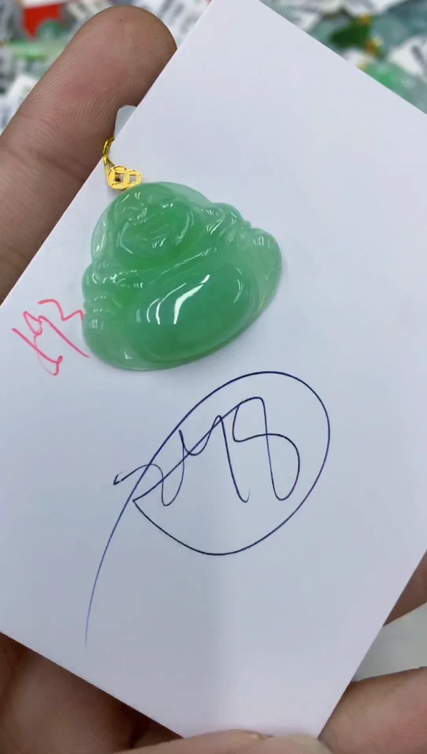 颈饰18K金镶嵌翡翠1111111111111