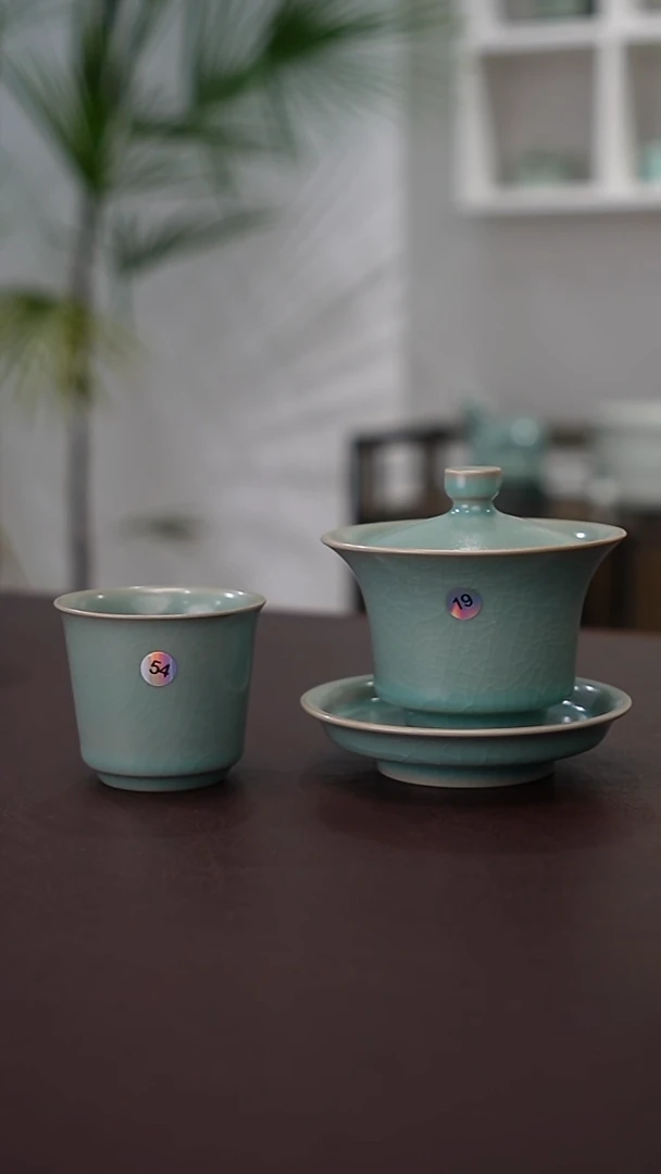 19号官帽三才盖碗微瑕送单杯      洁