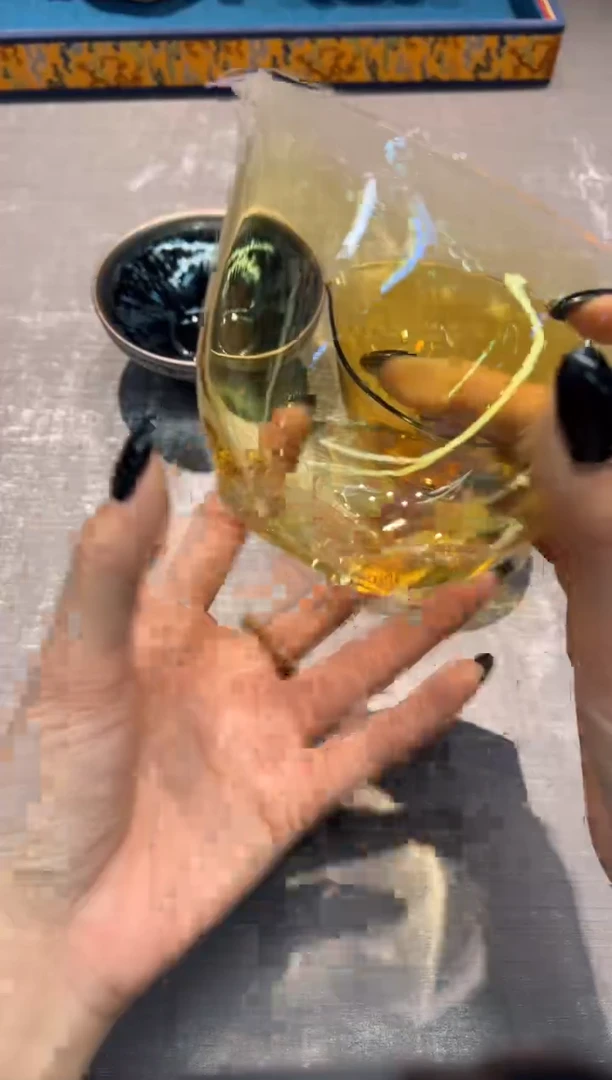 【闪购商品】魏小玻 水滴公杯 透明熏银