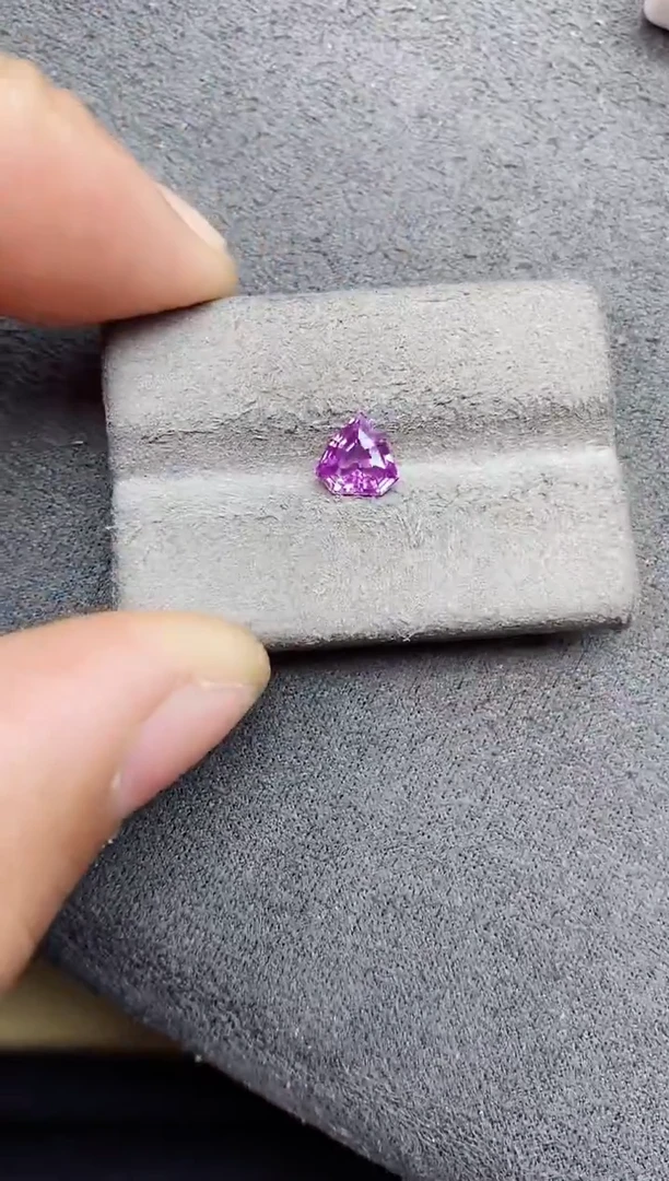 裸石彩色蓝宝石1.11ct