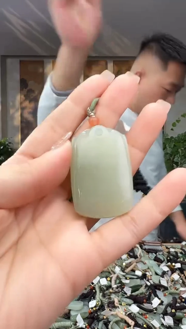 颈饰未镶嵌和田玉拍一发一多样性发货