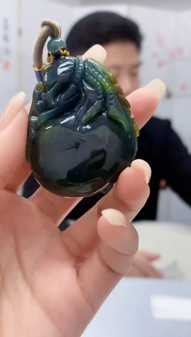 【闪购商品】定制翡翠未镶嵌4917lr-毛货挂件40