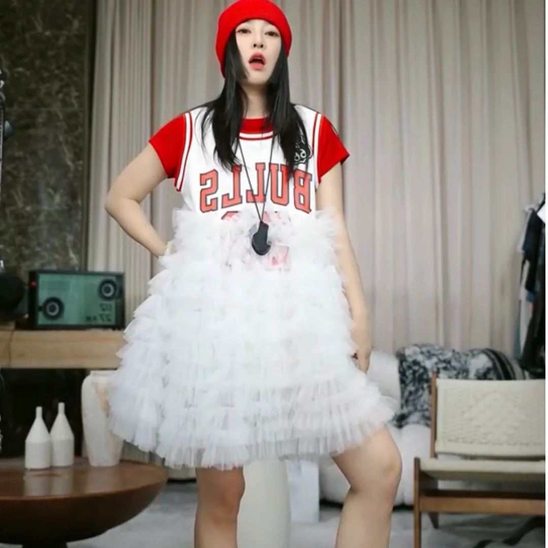 infobyfive2025秋季新款小红背带蓬蓬裙连衣裙字母五店NF0506247