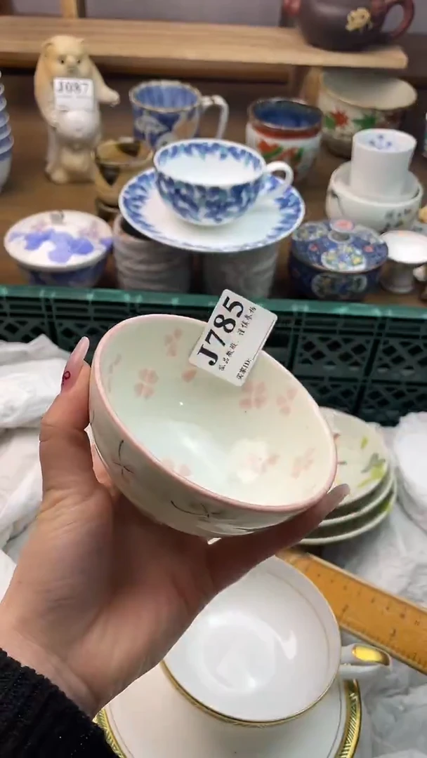 瓷片此****贝