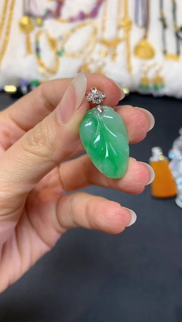 吊坠(不含链)18K金镶嵌翡翠W466|2800