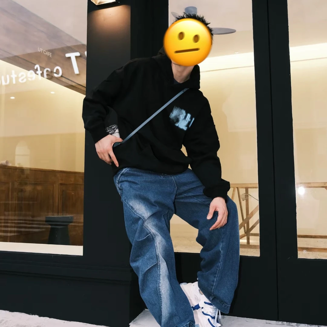 M+基础logo字母 男女同款连帽卫衣