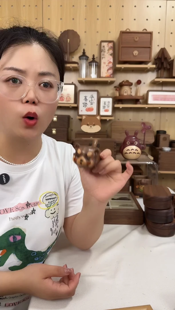 木北美黑胡桃浣熊牙签筒