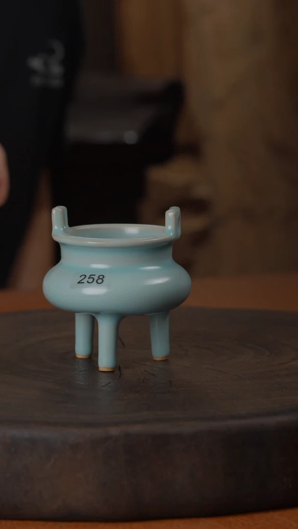 汝瓷 双耳小秦炉 #258