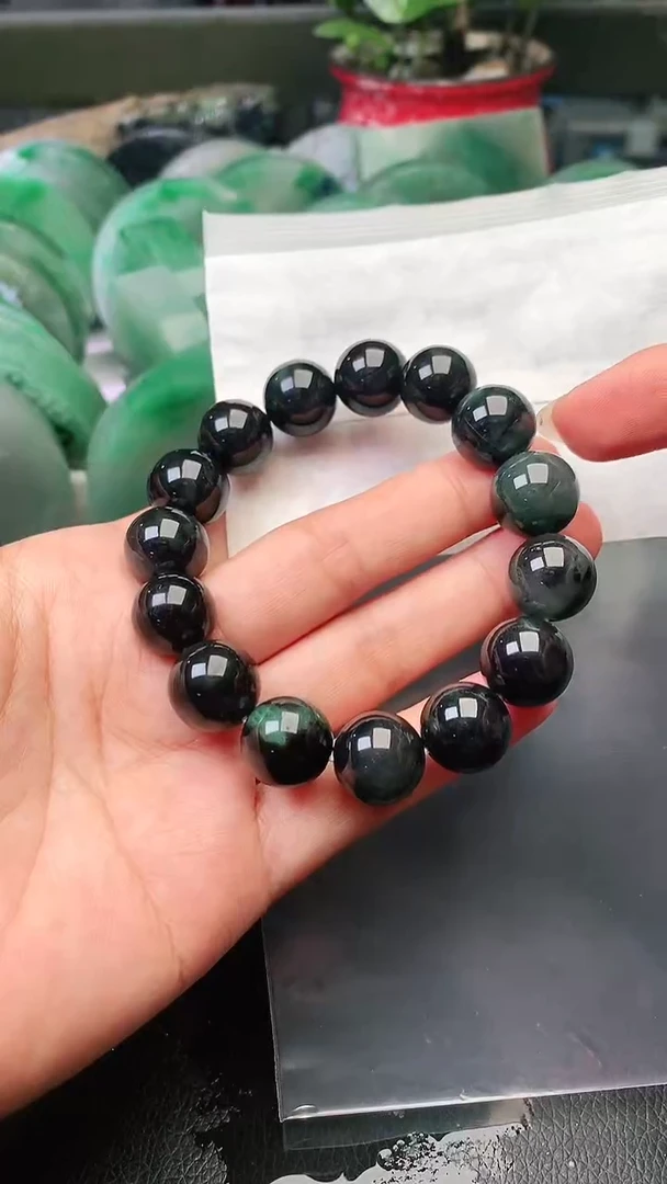 定制石英质玉（非洲翠）珠子