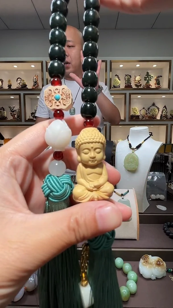 和田玉未镶嵌颈饰1