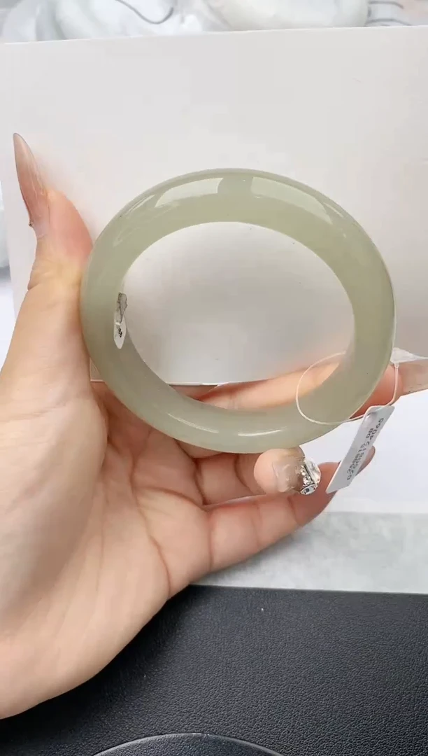 未镶嵌手镯石英质玉w42-DB57+