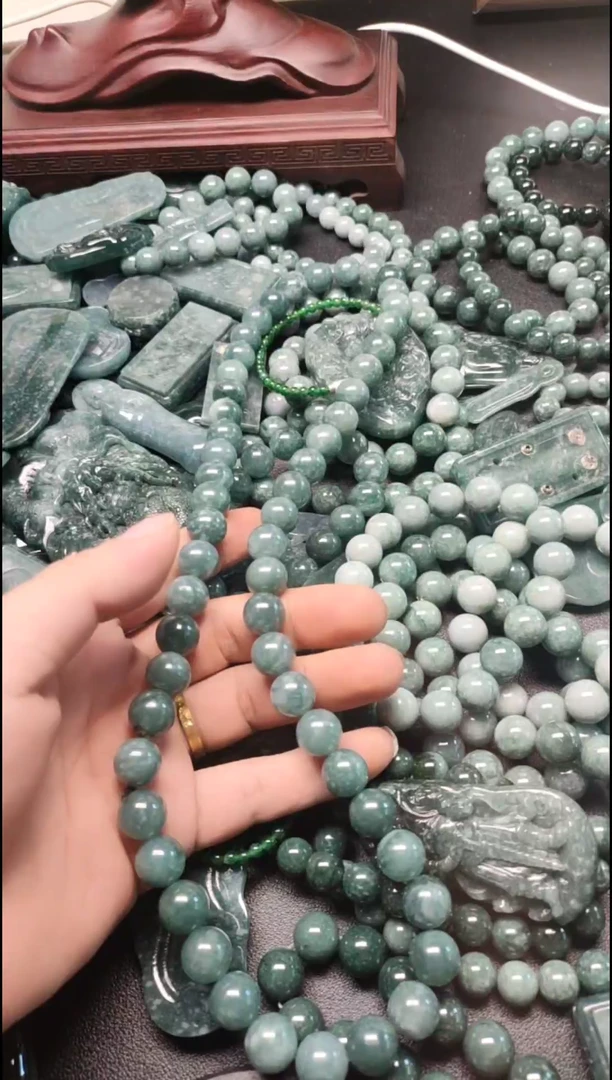 项链未镶嵌翡翠项链