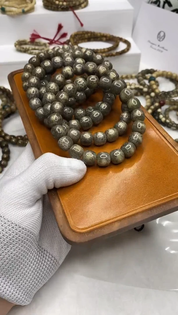 星月菩提手串226   石玉料12*11mm