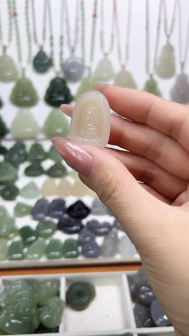 【闪购商品】和田玉（糖玉）颈饰未镶嵌无相佛吊坠藕粉