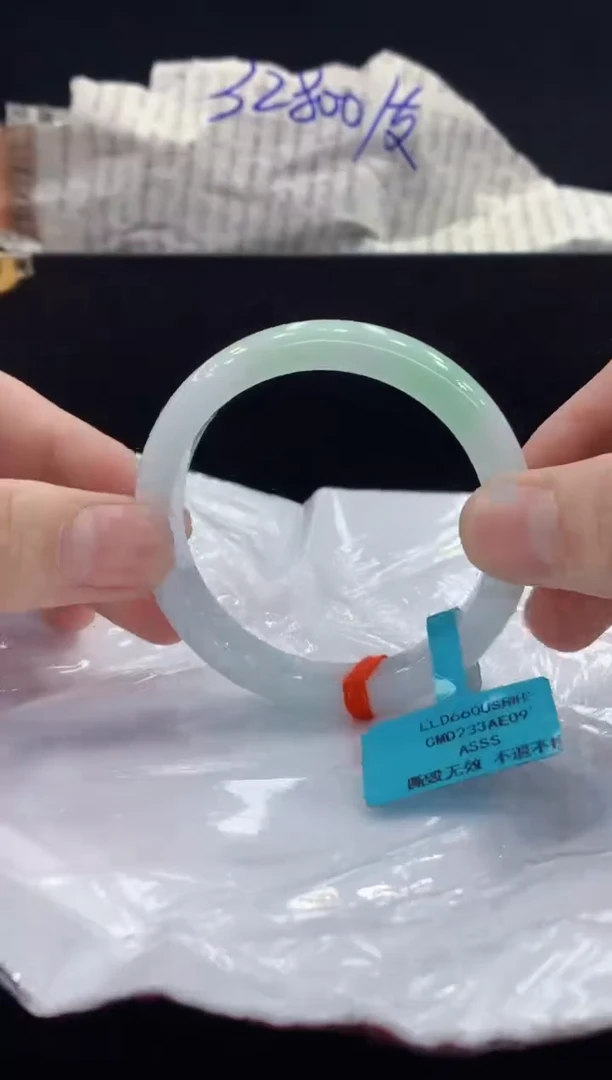 未镶嵌手镯翡翠翡翠手镯