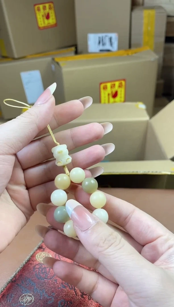 非洲檀香其他精美手串 无礼盒 多发性其一